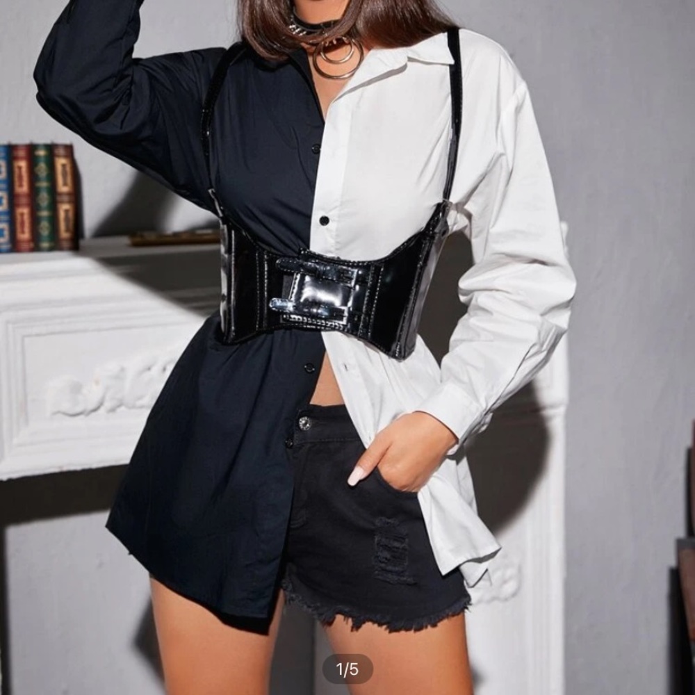 Split color button down top